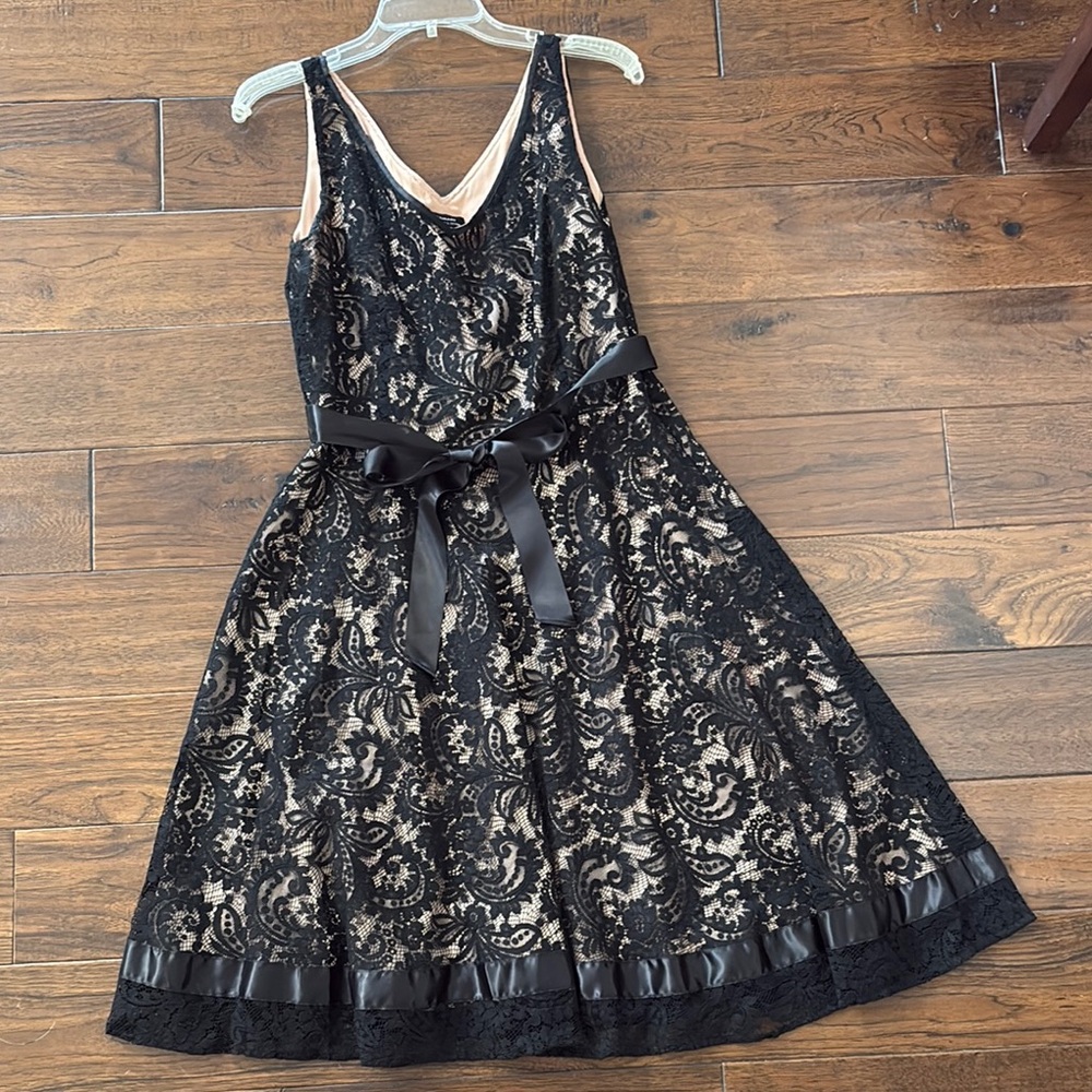 Tahari Elegant Black Lace Dress with Satin Bow